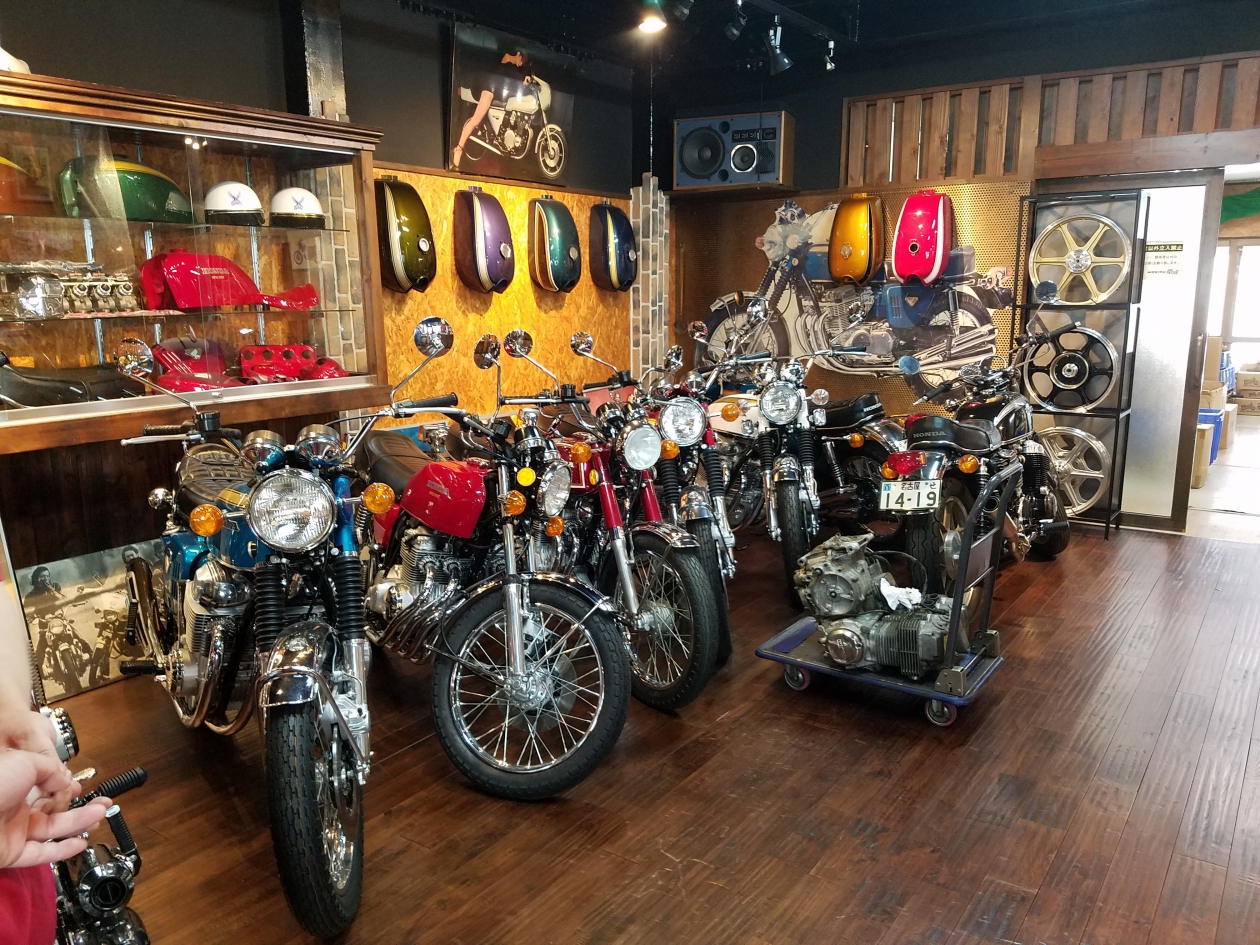 旧車人気 尸 バイクショップかおるん家 名古屋からもすぐの大治町のカスタムバイクショップ あま市もすぐ